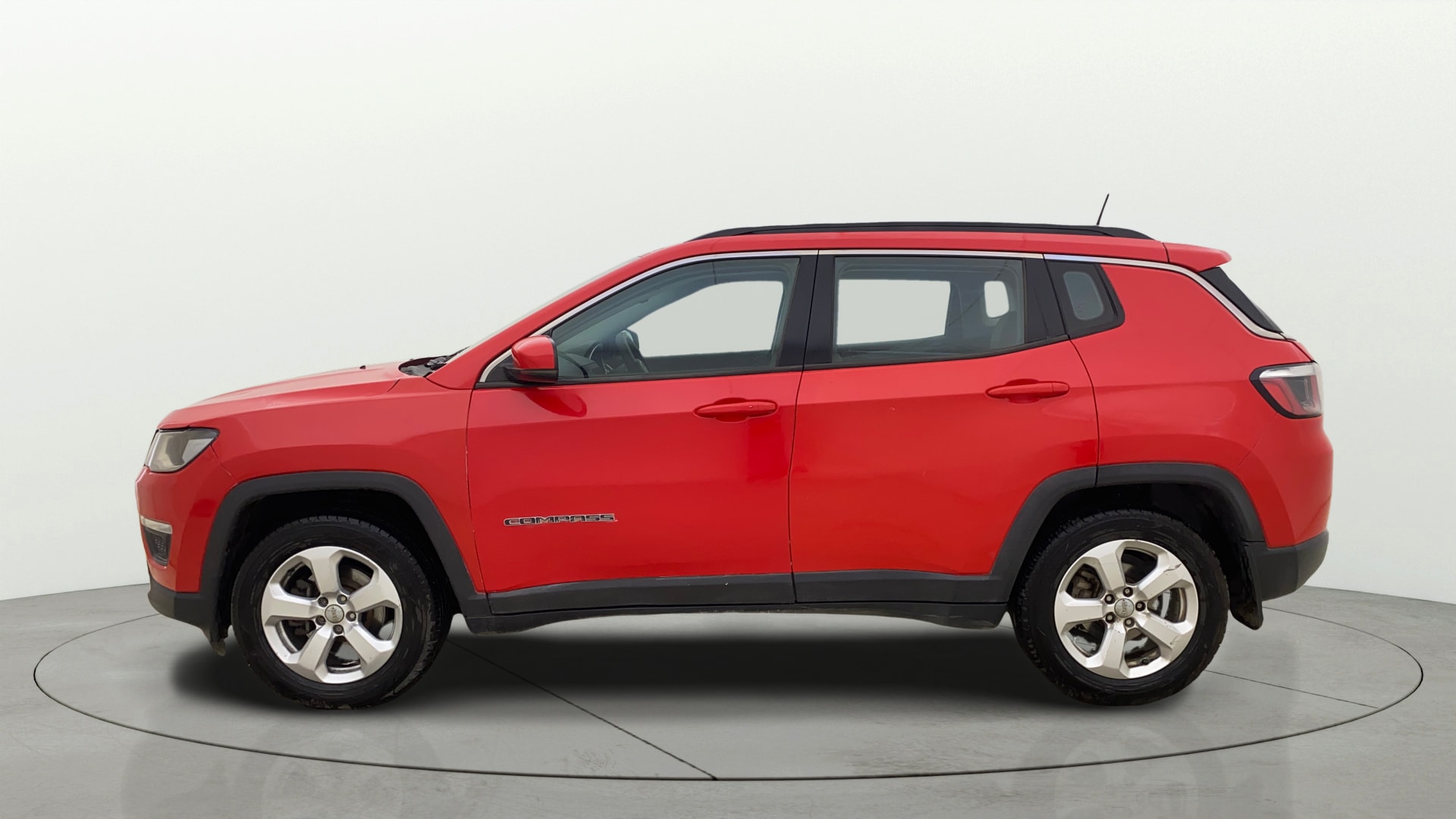 View 2017 Jeep Compass Longitude (O) 2.0 Diesel MT Image 5 Used 2017 Jeep Compass Longitude (O) 2.0 Diesel MT Image 5