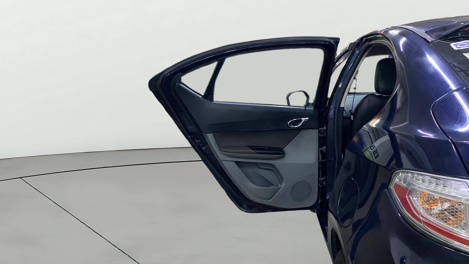 View 2019 Tata Tigor XE Diesel Image 22 Used 2019 Tata Tigor XE Diesel Image 22