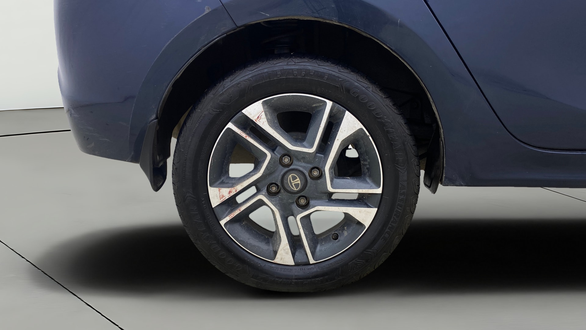 View 2019 Tata Tigor XE Diesel Image 24 Used 2019 Tata Tigor XE Diesel Image 24