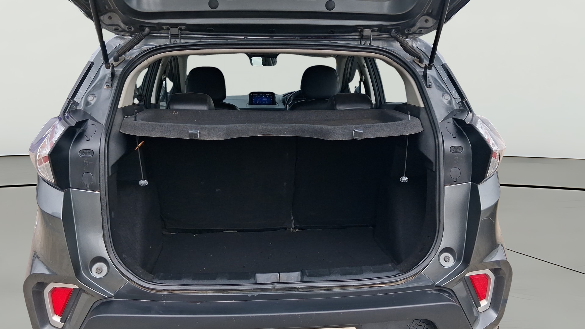 View 2023 Tata Nexon Revotron XE Image 42 Used 2023 Tata Nexon Revotron XE Image 42