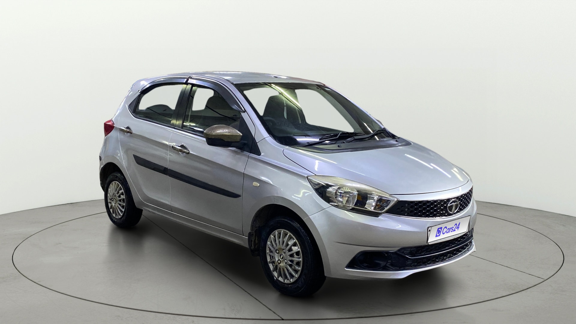 View 2016 Tata Tiago Revotorq XB Image 24 Used 2016 Tata Tiago Revotorq XB Image 24