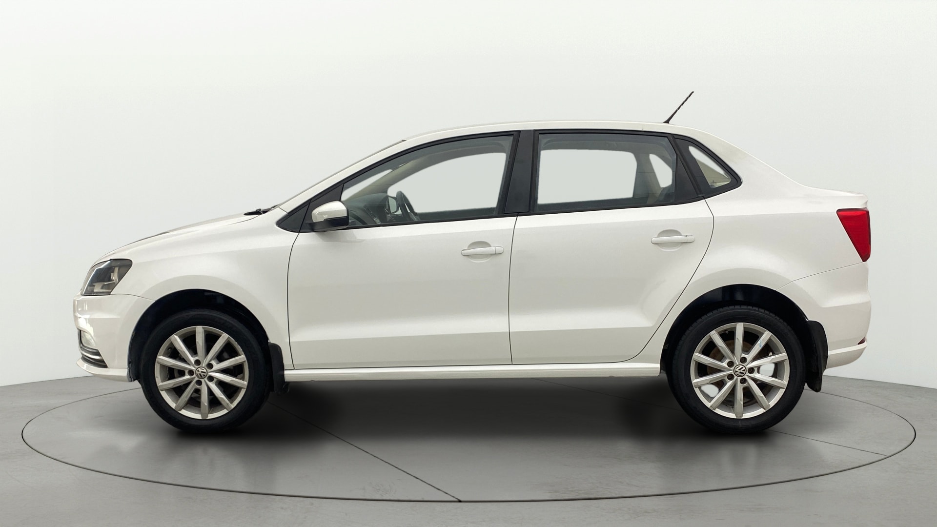 View 2018 Volkswagen Ameo 1.2L MPI Petrol Comfortline Image 5 Used 2018 Volkswagen Ameo 1.2L MPI Petrol Comfortline Image 5