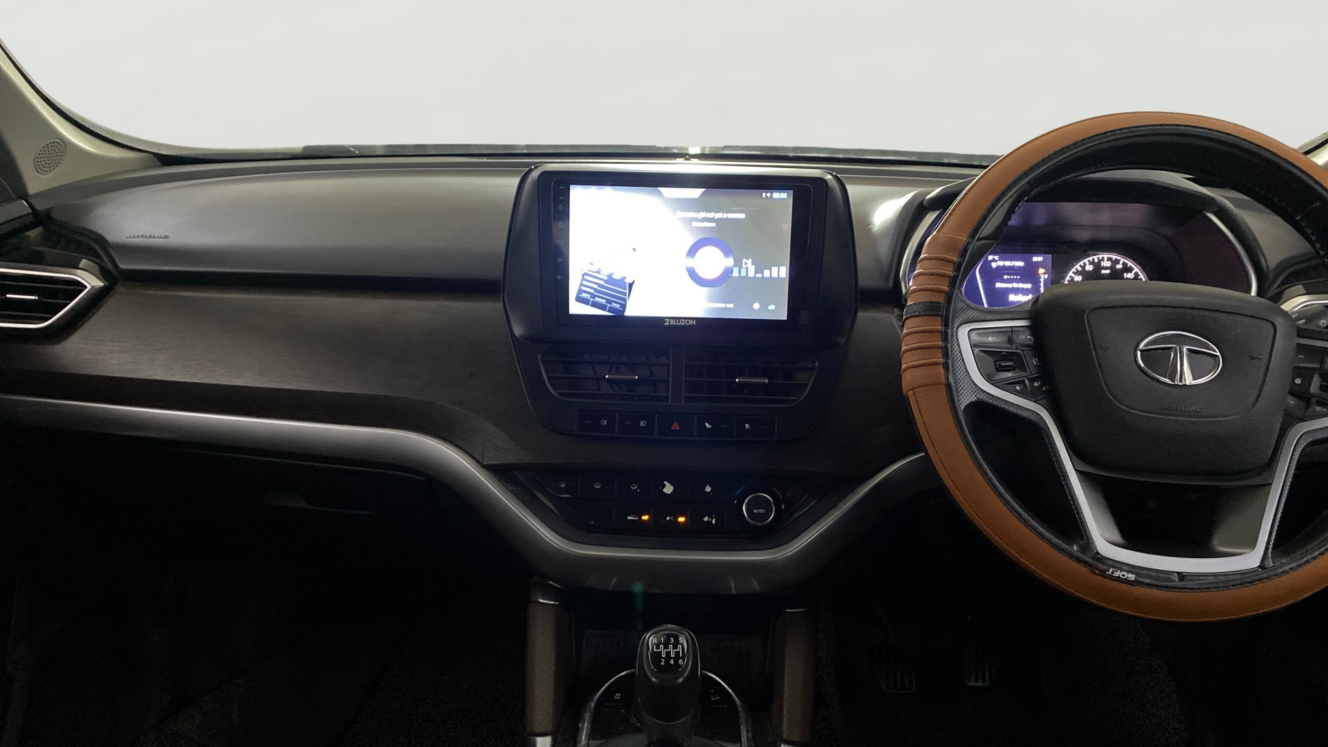 View 2019 Tata Harrier XE Image 17 Used 2019 Tata Harrier XE Image 17