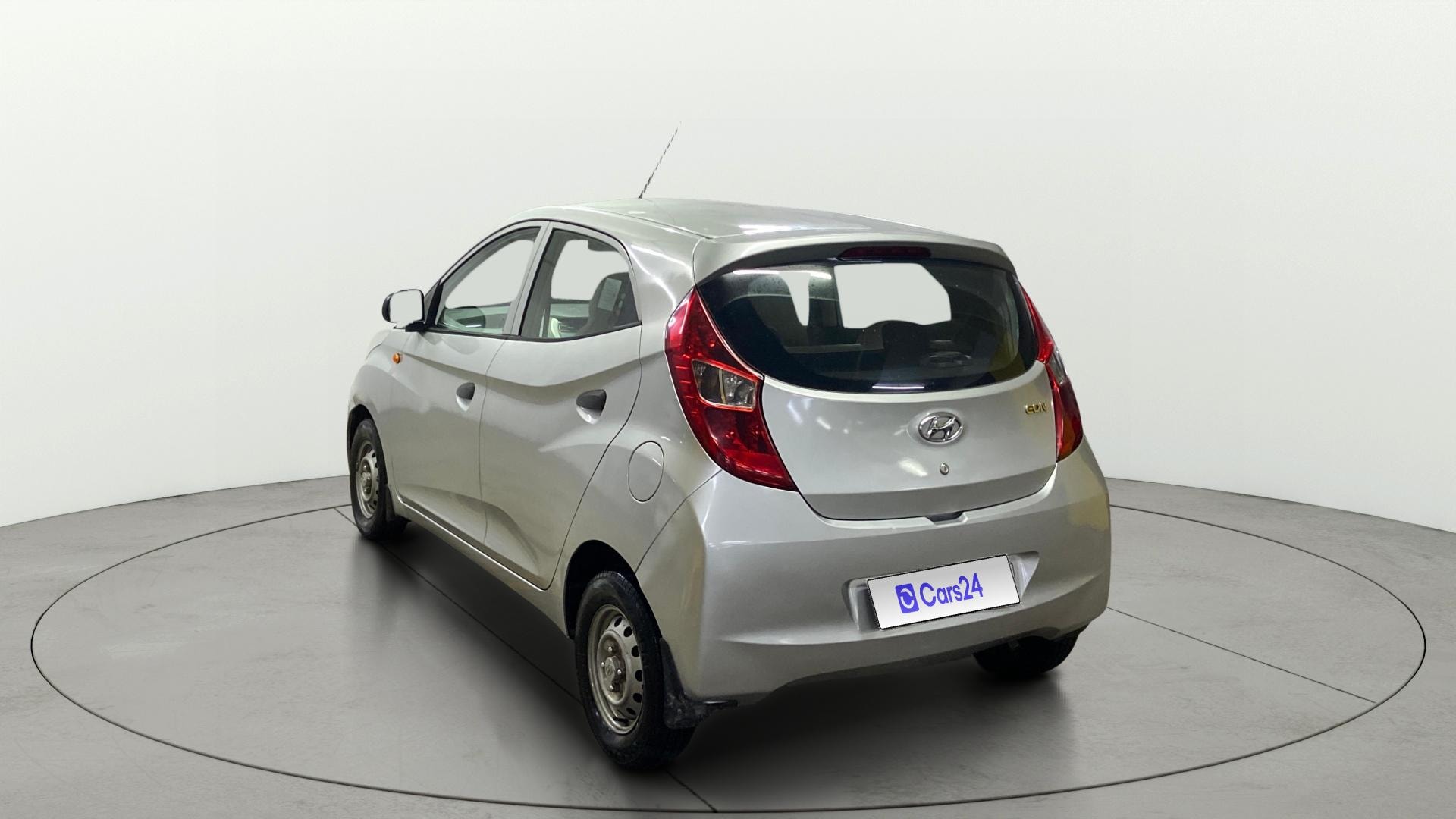 View 2017 Hyundai EON Era Plus Image 2 Used 2017 Hyundai EON Era Plus Image 2