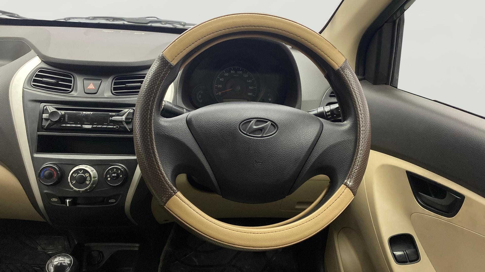 View 2016 Hyundai EON Era Plus Image 20 Used 2016 Hyundai EON Era Plus Image 20