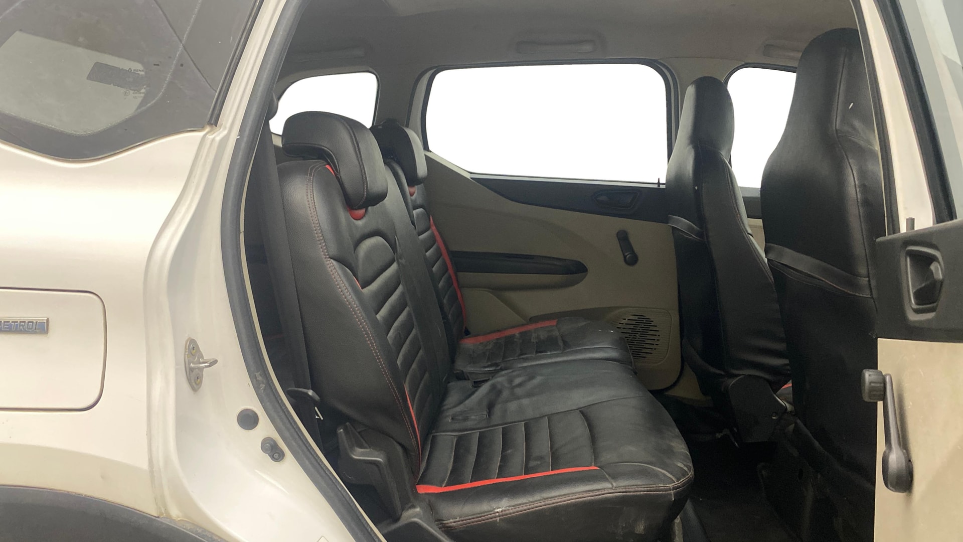 Used 2020 Renault Triber Used 2020 Renault Triber