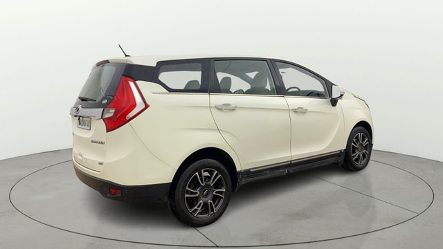 View Mahindra Marazzo Image 44 Used Mahindra Marazzo Image 44