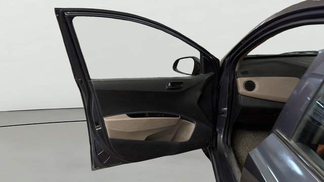 View Hyundai Grand i10 Image 30 Used Hyundai Grand i10 Image 30