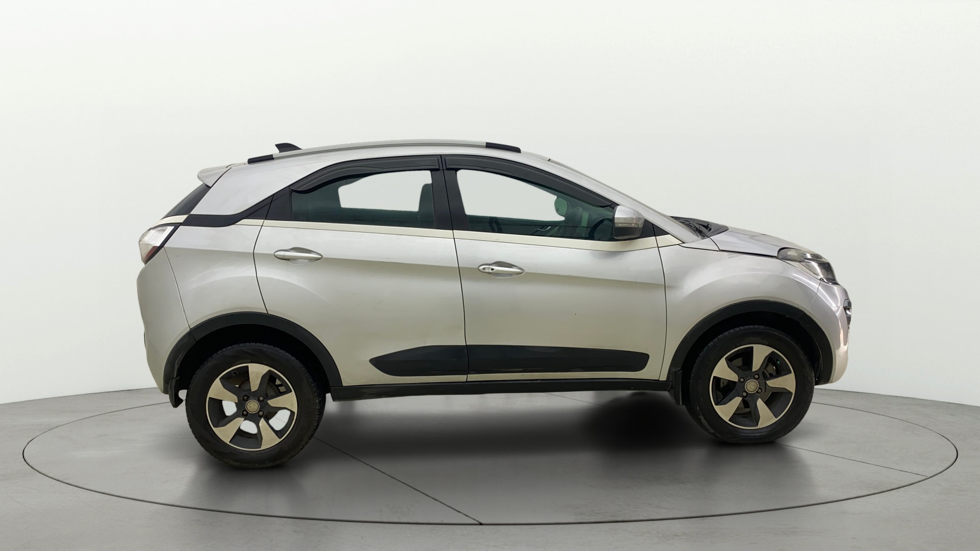 View 2019 Tata Nexon XZA Plus Diesel Image 8 Used 2019 Tata Nexon XZA Plus Diesel Image 8