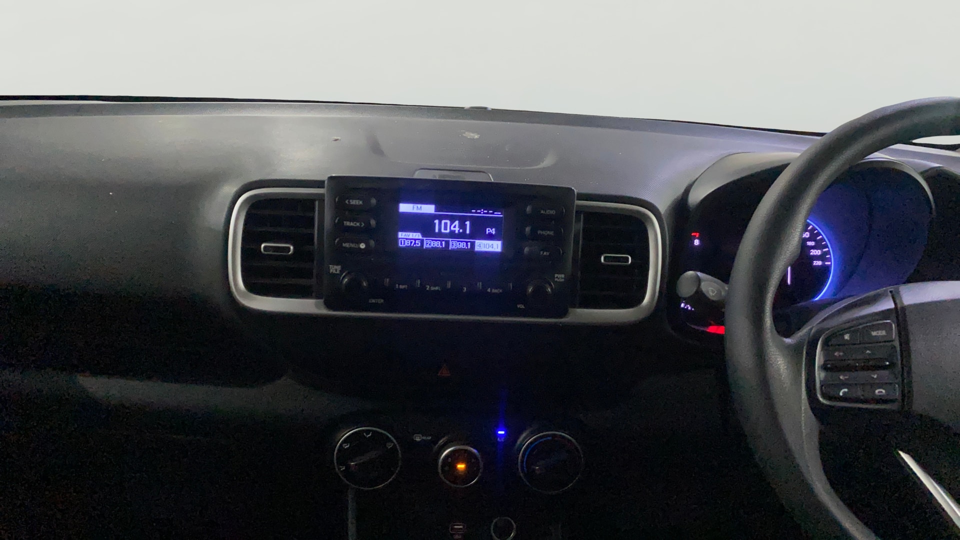 View 2019 Hyundai Venue S 1.2 Petrol Image 17 Used 2019 Hyundai Venue S 1.2 Petrol Image 17