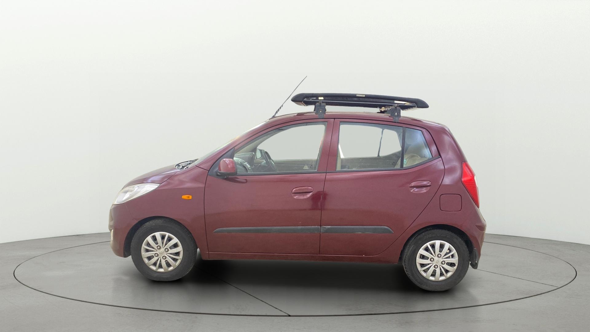 View 2014 Hyundai i10 1.2 Sportz MT Image 5 Used 2014 Hyundai i10 1.2 Sportz MT Image 5