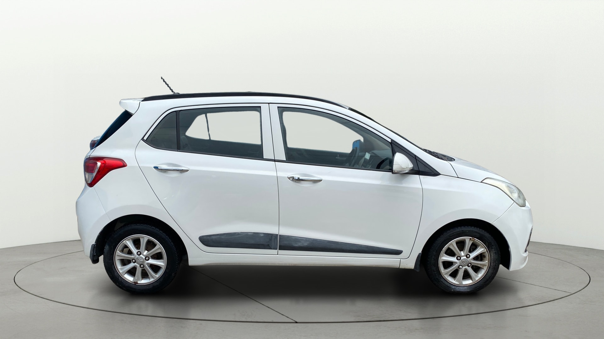 View 2014 Hyundai Grand i10 1.2 Asta Petrol Image 26 Used 2014 Hyundai Grand i10 1.2 Asta Petrol Image 26