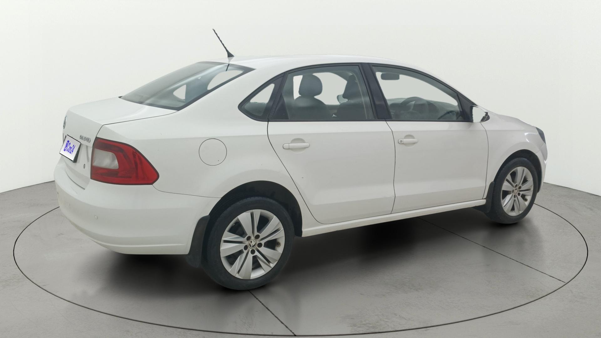 View 2016 Skoda Rapid 1.6 MPI Active Petrol BS IV Image 43 Used 2016 Skoda Rapid 1.6 MPI Active Petrol BS IV Image 43