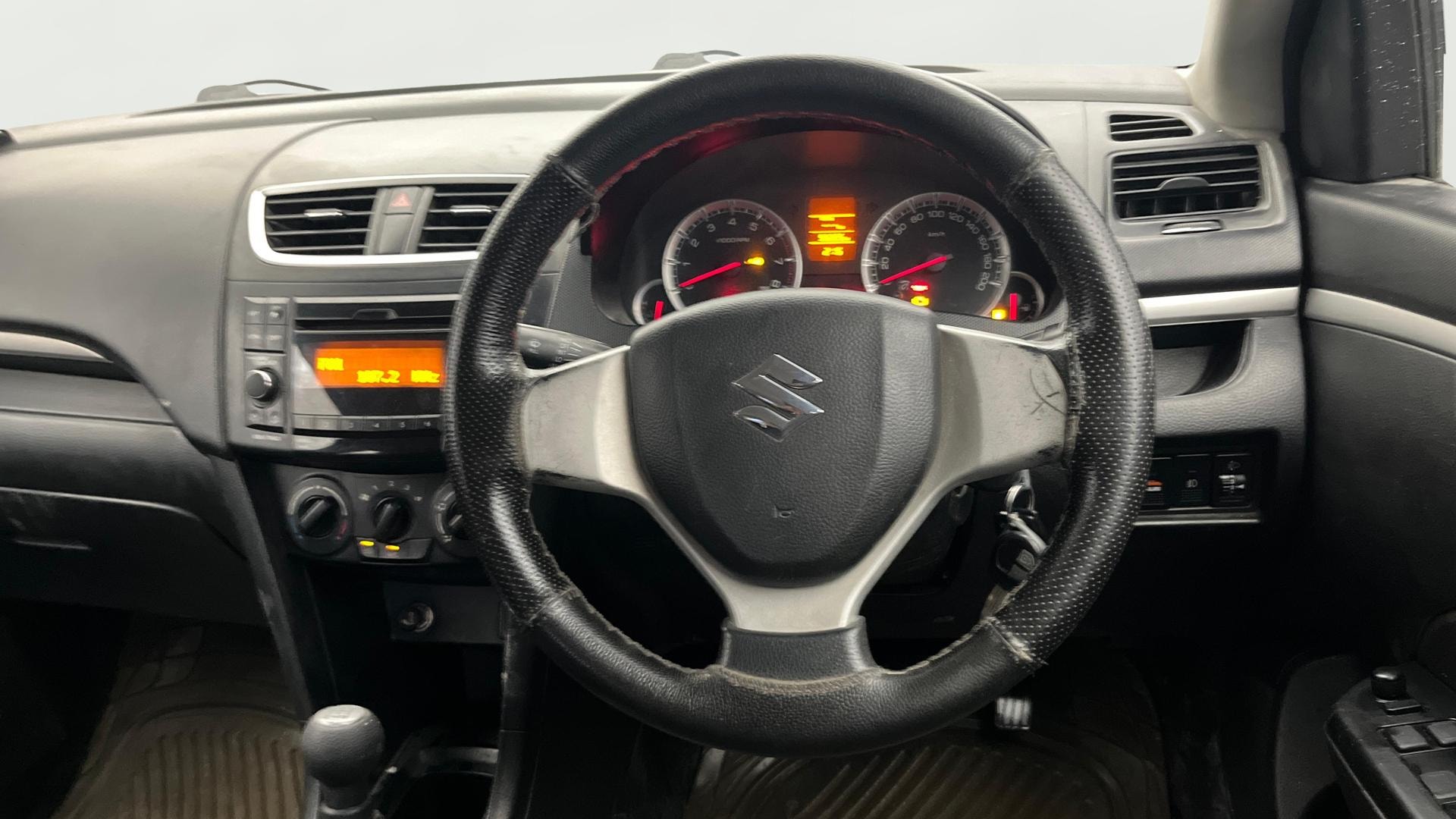 View 2015 Maruti Suzuki 1000 Base Variant Image 20 Used 2015 Maruti Suzuki 1000 Base Variant Image 20