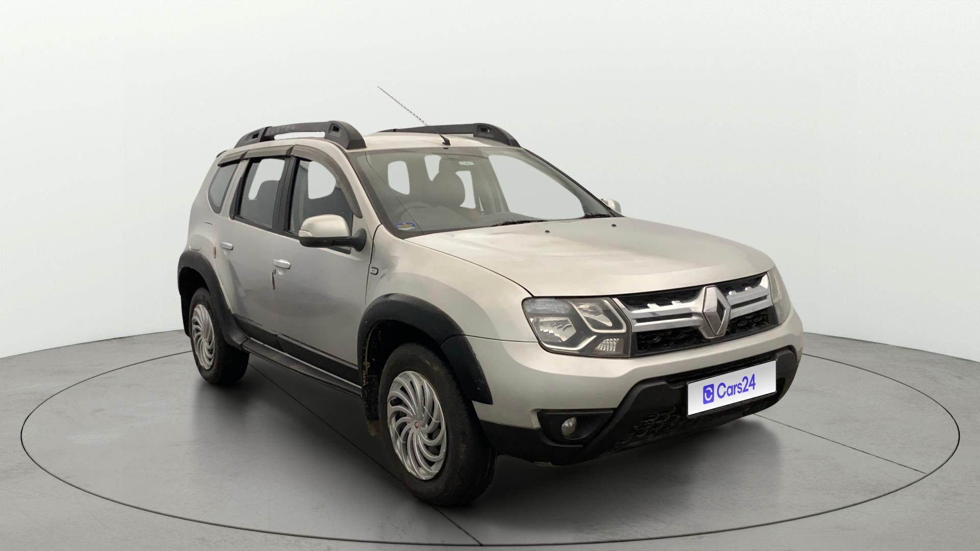 View 2015 Renault Duster Diesel 85PS STD Image 21 Used 2015 Renault Duster Diesel 85PS STD Image 21
