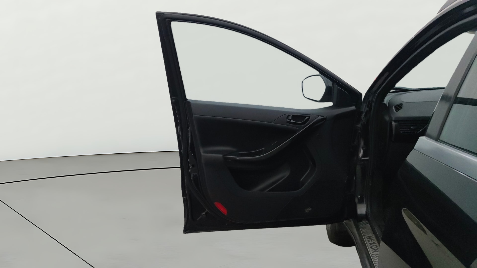 View 2021 Tata Nexon Revotorq XZ Plus Dark Image 31 Used 2021 Tata Nexon Revotorq XZ Plus Dark Image 31