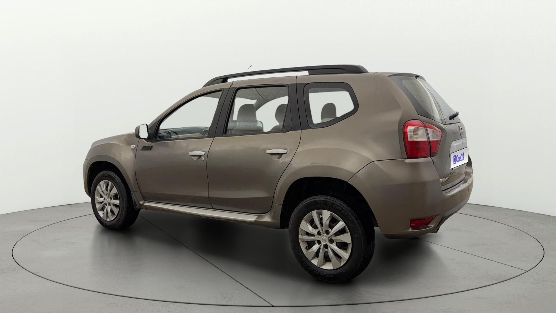View 2016 Nissan Terrano XL P Image 2 Used 2016 Nissan Terrano XL P Image 2