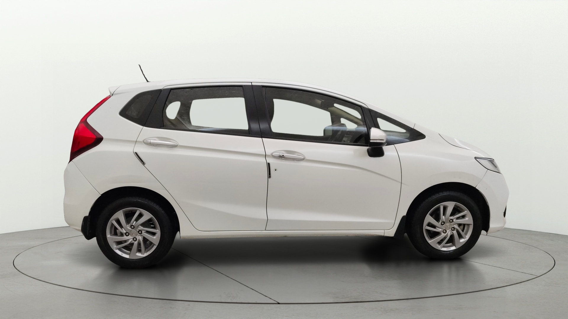 View 2021 Honda Jazz E MT Diesel Image 28 Used 2021 Honda Jazz E MT Diesel Image 28