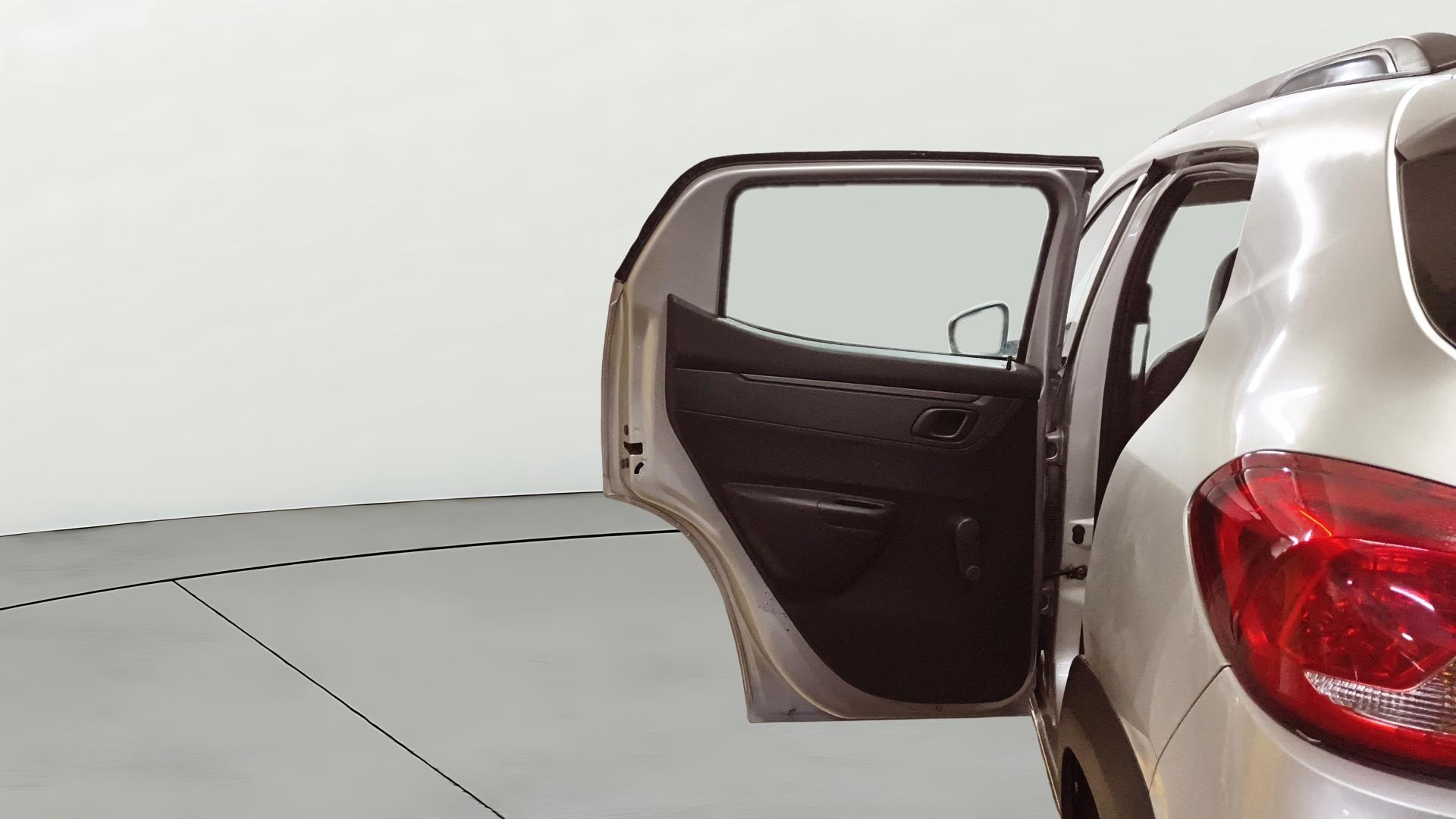 View 2020 Renault Kwid RXL Image 22 Used 2020 Renault Kwid RXL Image 22