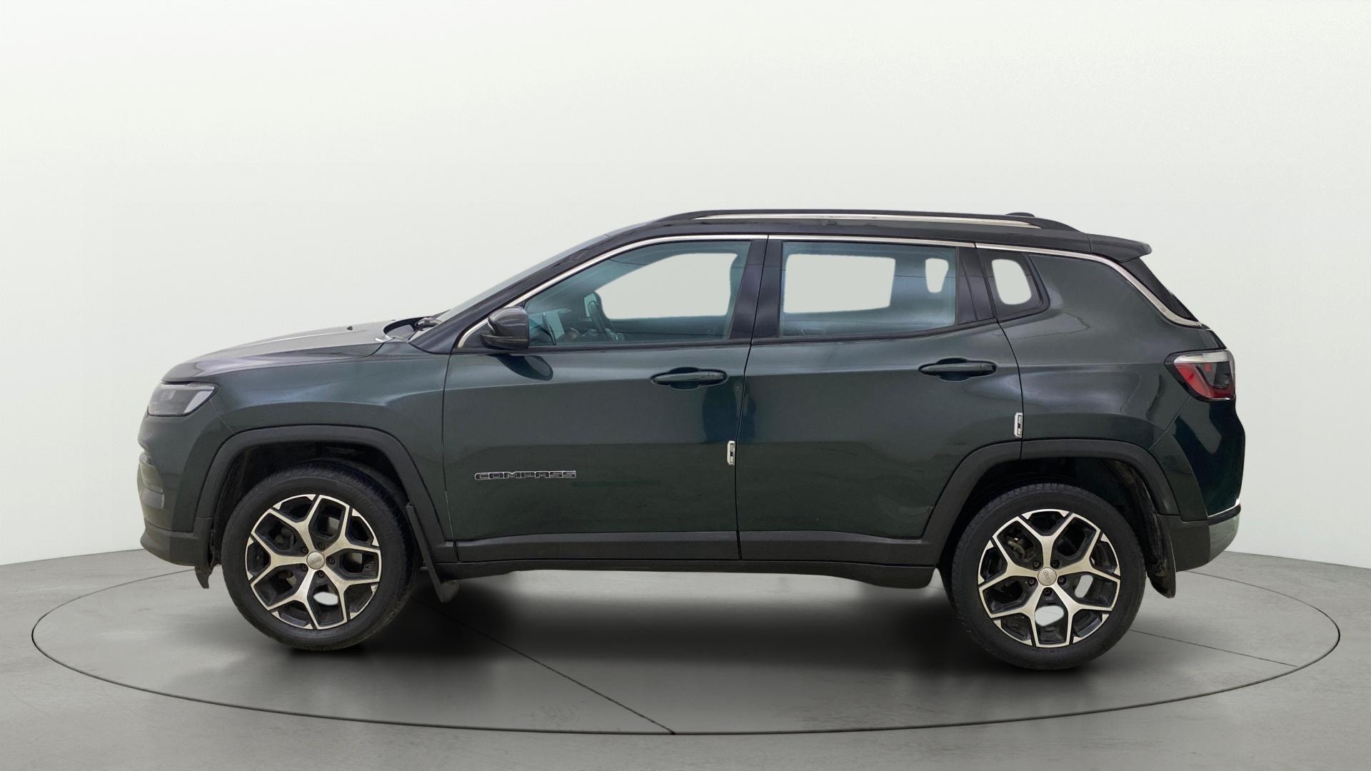 View 2023 Jeep Compass Limited 1.4 Multi AIR Petrol DDCT AT BS IV Image 6 Used 2023 Jeep Compass Limited 1.4 Multi AIR Petrol DDCT AT BS IV Image 6