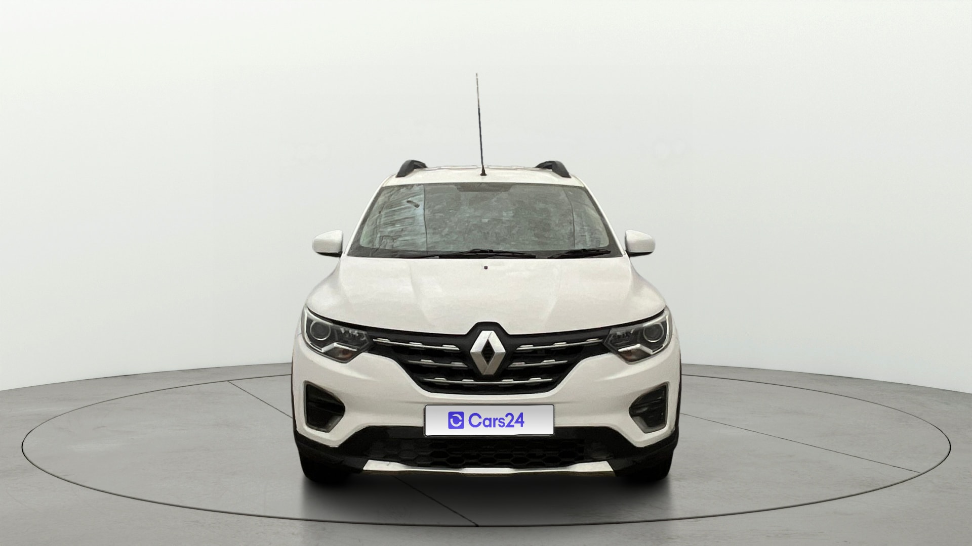 View 2019 Renault Triber RXZ Image 1 Used 2019 Renault Triber RXZ Image 1