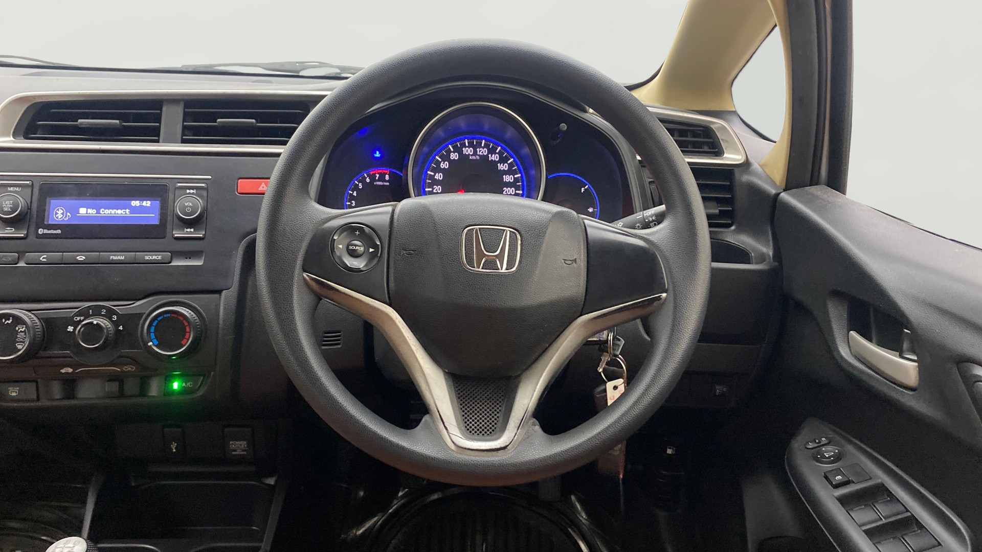 View 2016 Honda Jazz E MT Diesel Image 20 Used 2016 Honda Jazz E MT Diesel Image 20