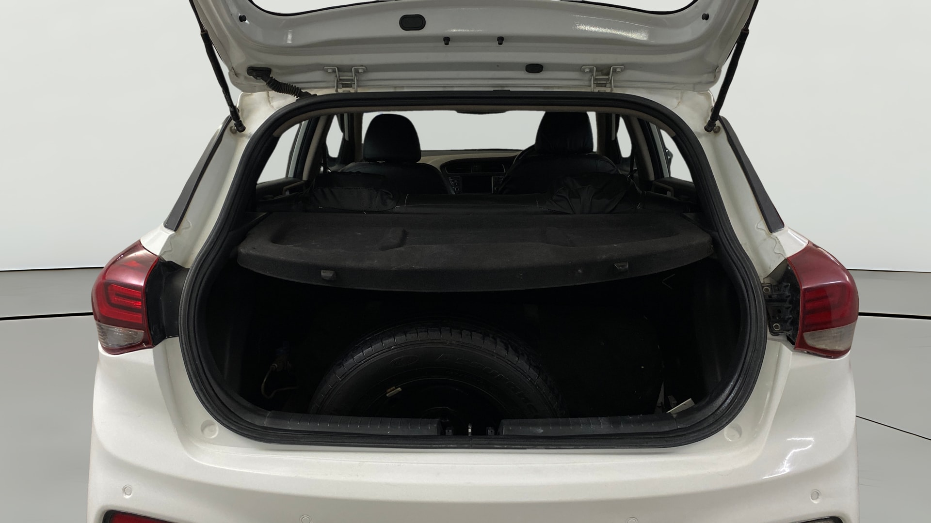 View 2020 Hyundai Elite i20 1.2 Sportz Plus Petrol Image 37 Used 2020 Hyundai Elite i20 1.2 Sportz Plus Petrol Image 37
