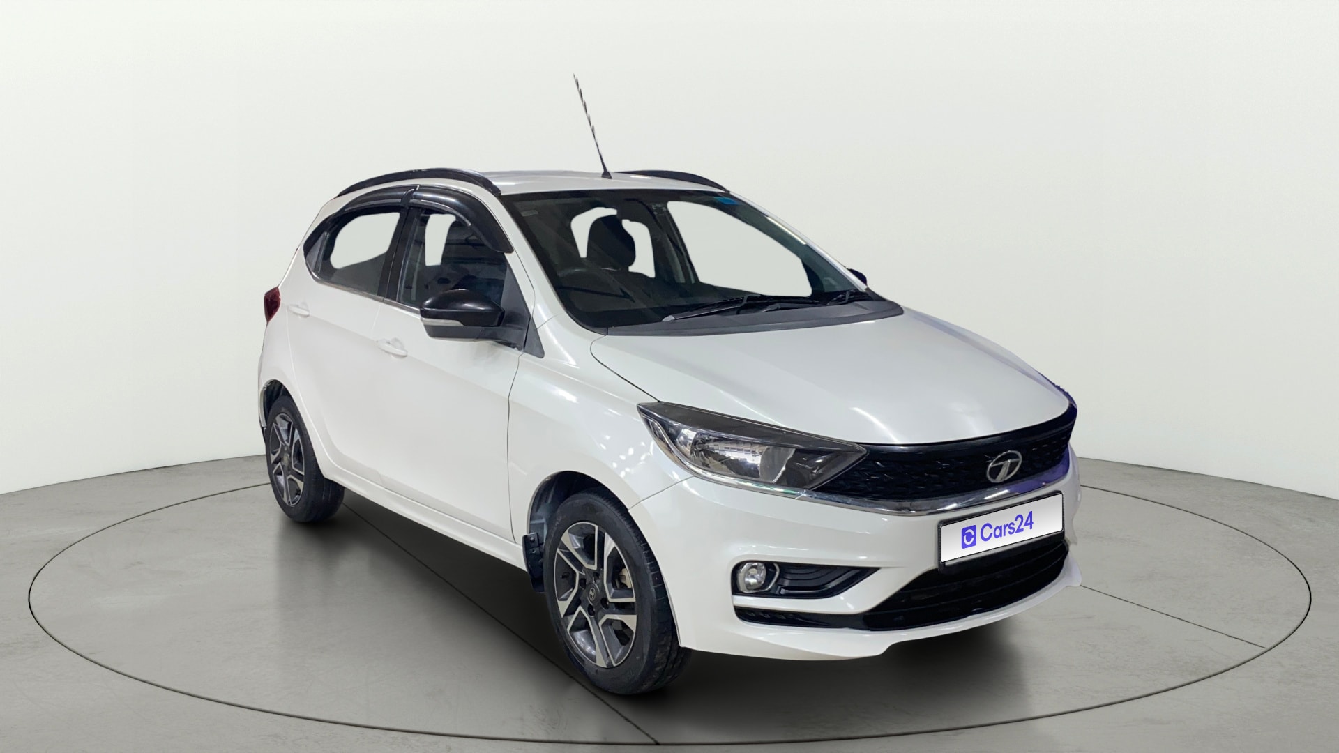 View 2021 Tata Tiago Revotorq XB Image 21 Used 2021 Tata Tiago Revotorq XB Image 21
