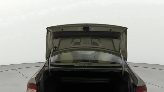 View Skoda Rapid Image 16 Used Skoda Rapid Image 16