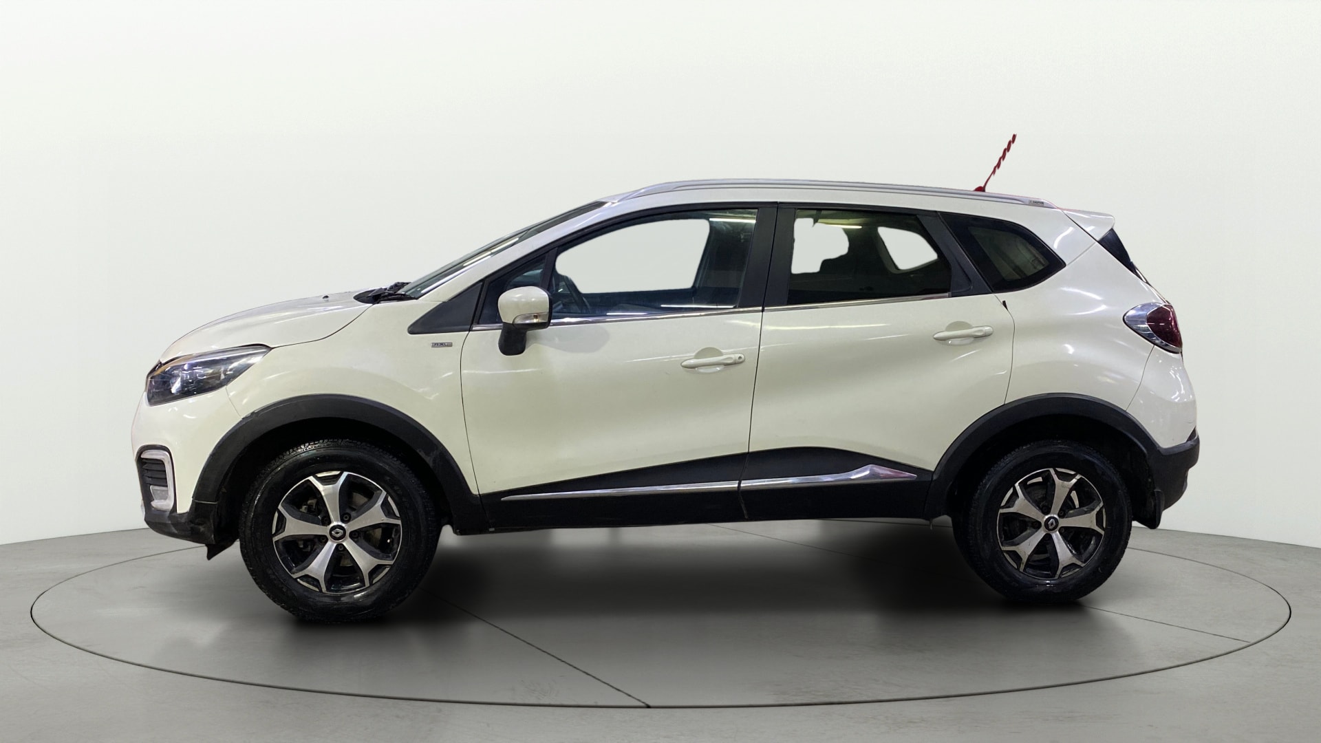 View 2019 Renault Captur RXL Diesel Image 6 Used 2019 Renault Captur RXL Diesel Image 6