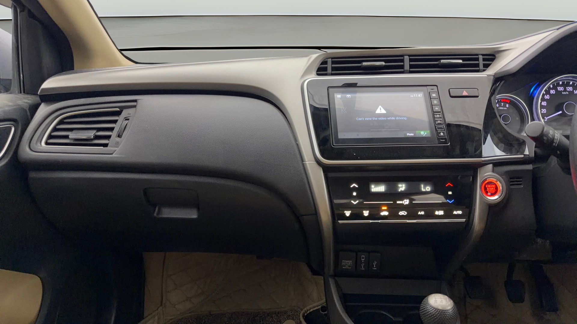 View 2022 Honda City ZX MT Diesel Anniversary Edition Image 18 Used 2022 Honda City ZX MT Diesel Anniversary Edition Image 18