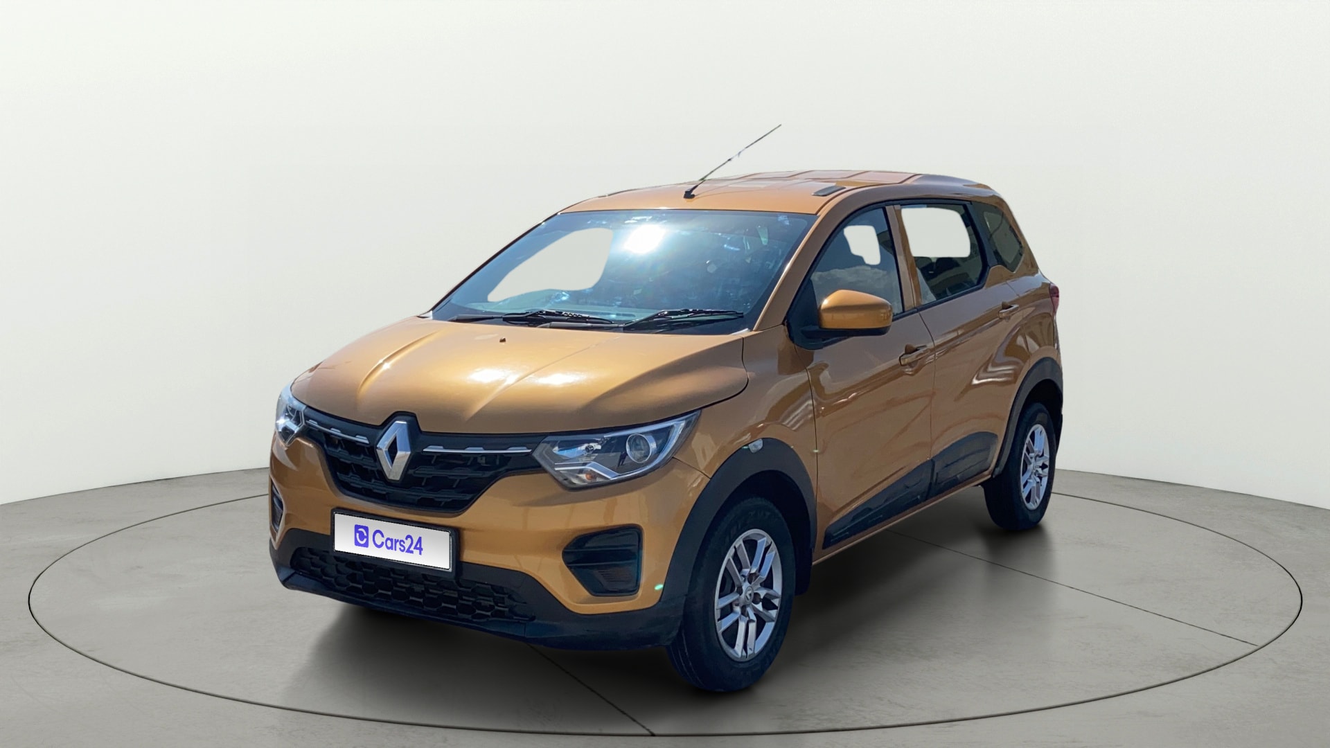View 2021 Renault Triber RXE Image 35 Used 2021 Renault Triber RXE Image 35