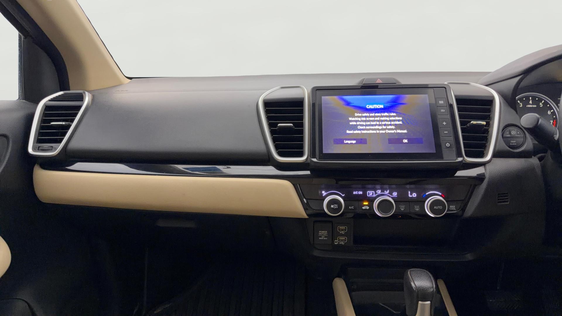 View 2021 Honda City ZX MT Diesel Anniversary Edition Image 18 Used 2021 Honda City ZX MT Diesel Anniversary Edition Image 18