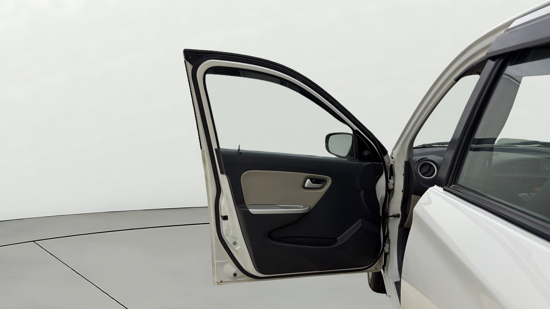 View 2019 Maruti Suzuki Alto K10 LX Image 30 Used 2019 Maruti Suzuki Alto K10 LX Image 30