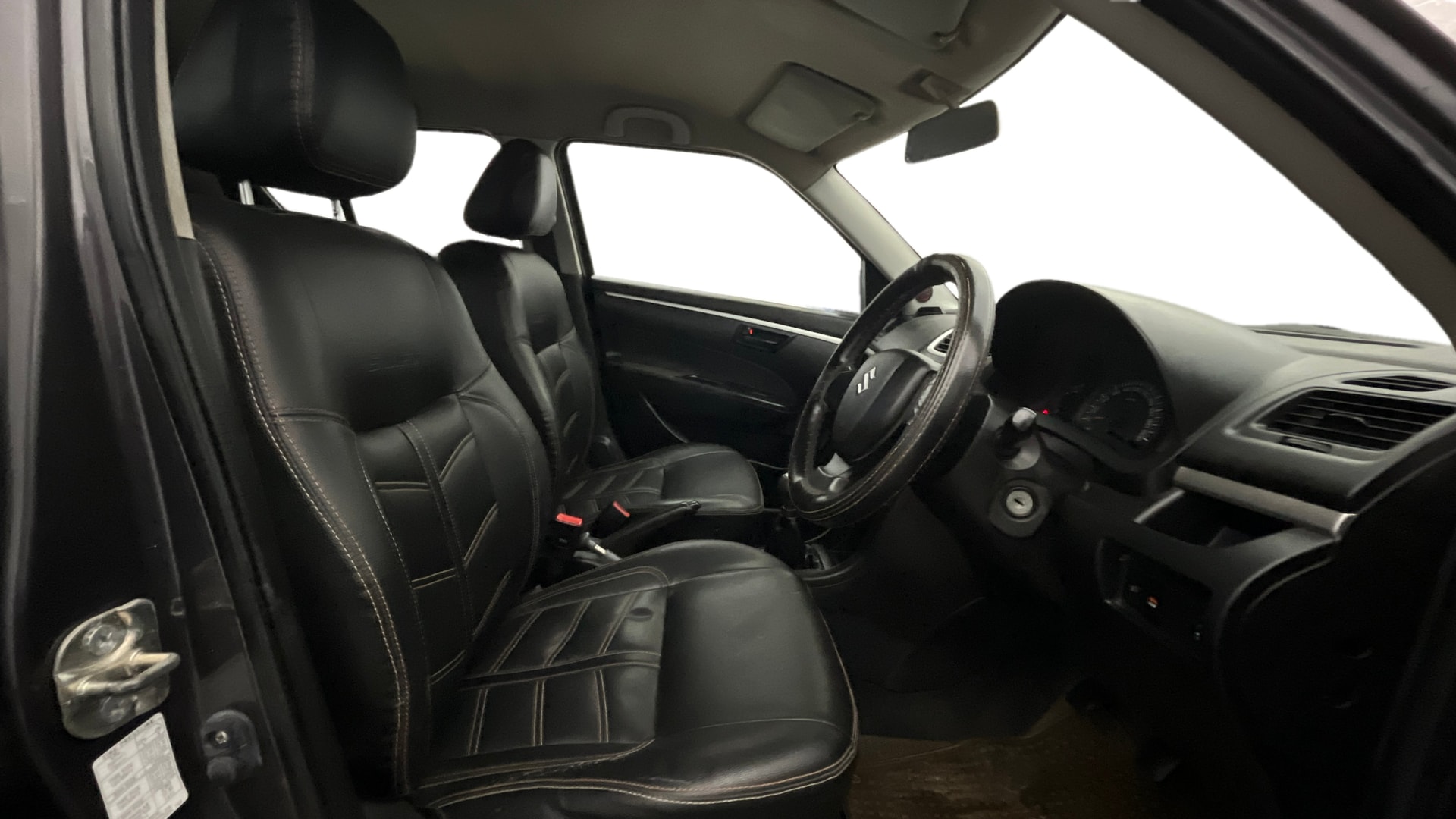View 2015 Maruti Suzuki 1000 Base Variant Image 25 Used 2015 Maruti Suzuki 1000 Base Variant Image 25