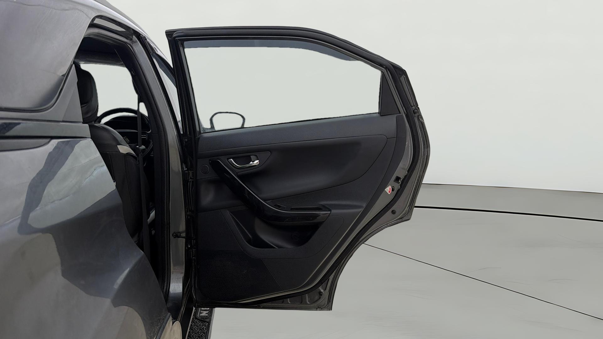 View 2024 Tata Nexon Revotron XE Image 6 Used 2024 Tata Nexon Revotron XE Image 6