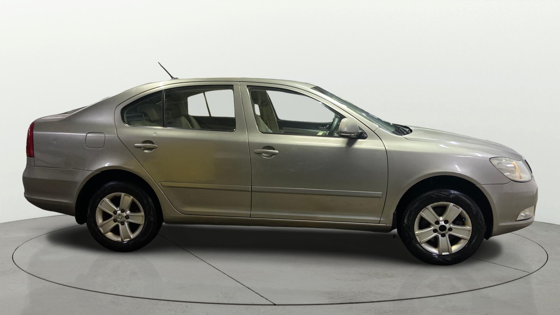 Used 2013 Skoda Laura Used 2013 Skoda Laura