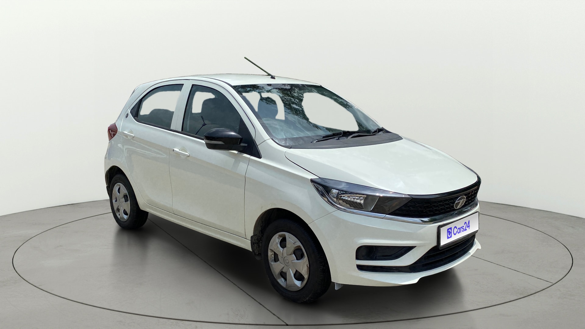 View 2023 Tata Tiago Revotorq XB Image 21 Used 2023 Tata Tiago Revotorq XB Image 21