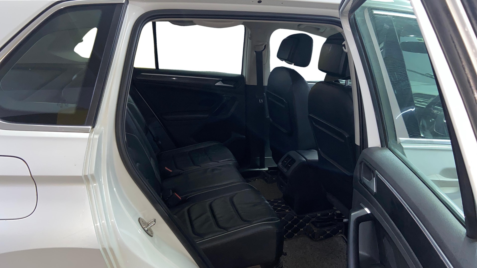 View 2020 Volkswagen Tiguan DSG 4MOTION Comfortline Image 30 Used 2020 Volkswagen Tiguan DSG 4MOTION Comfortline Image 30