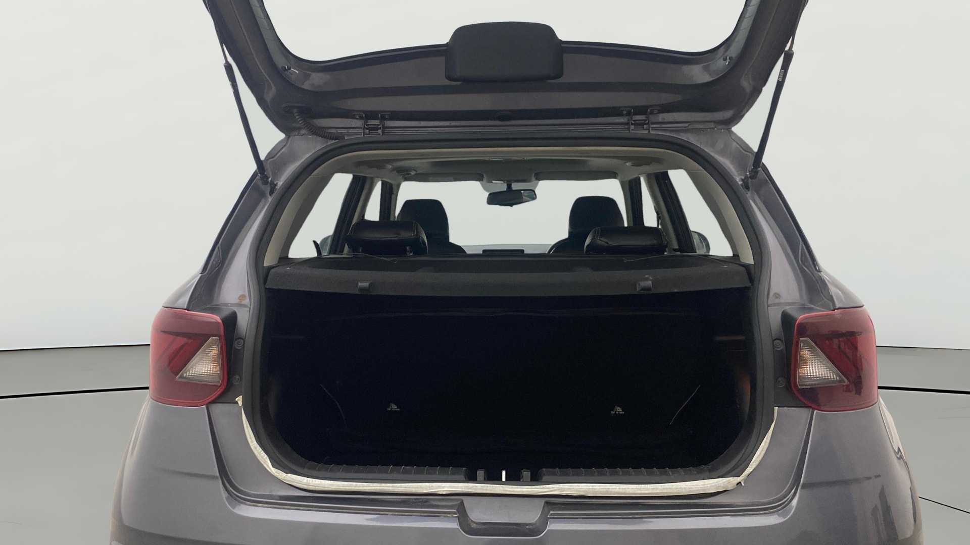 View 2019 Hyundai Venue SX Plus 1.0 Petrol AT Image 40 Used 2019 Hyundai Venue SX Plus 1.0 Petrol AT Image 40