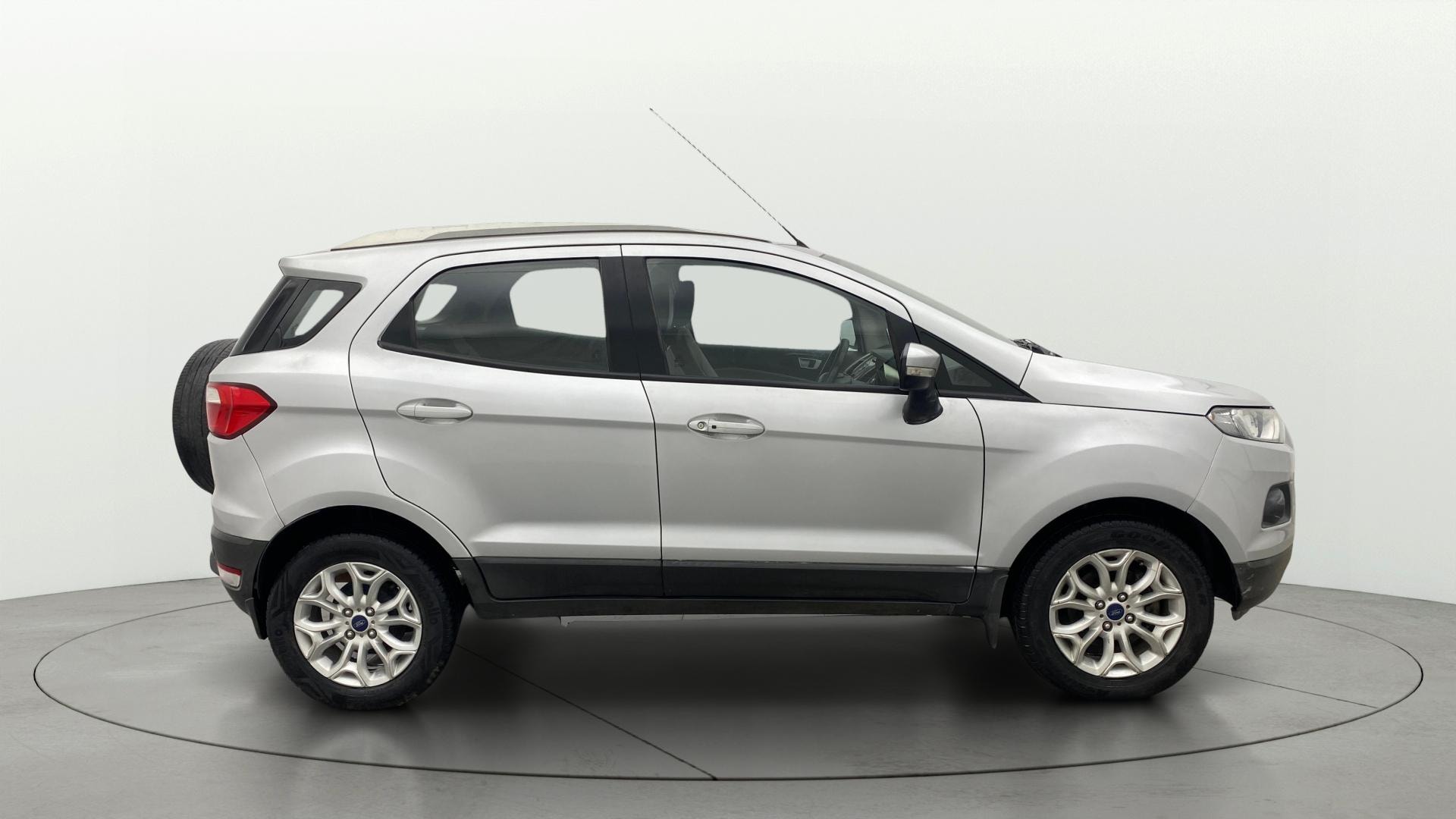 View 2016 Ford EcoSport 1.5 TDCi Diesel Ambiente BS IV Image 26 Used 2016 Ford EcoSport 1.5 TDCi Diesel Ambiente BS IV Image 26