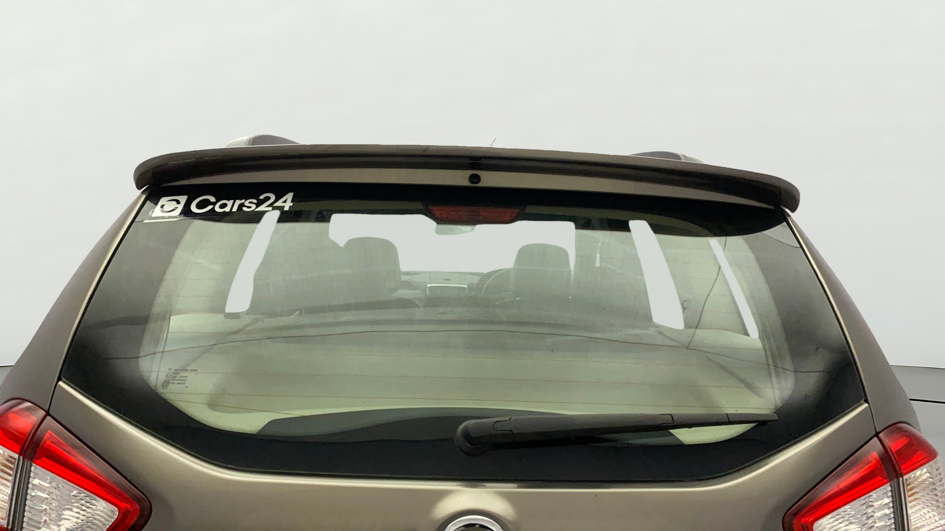 View 2017 Nissan Terrano XL P Image 4 Used 2017 Nissan Terrano XL P Image 4