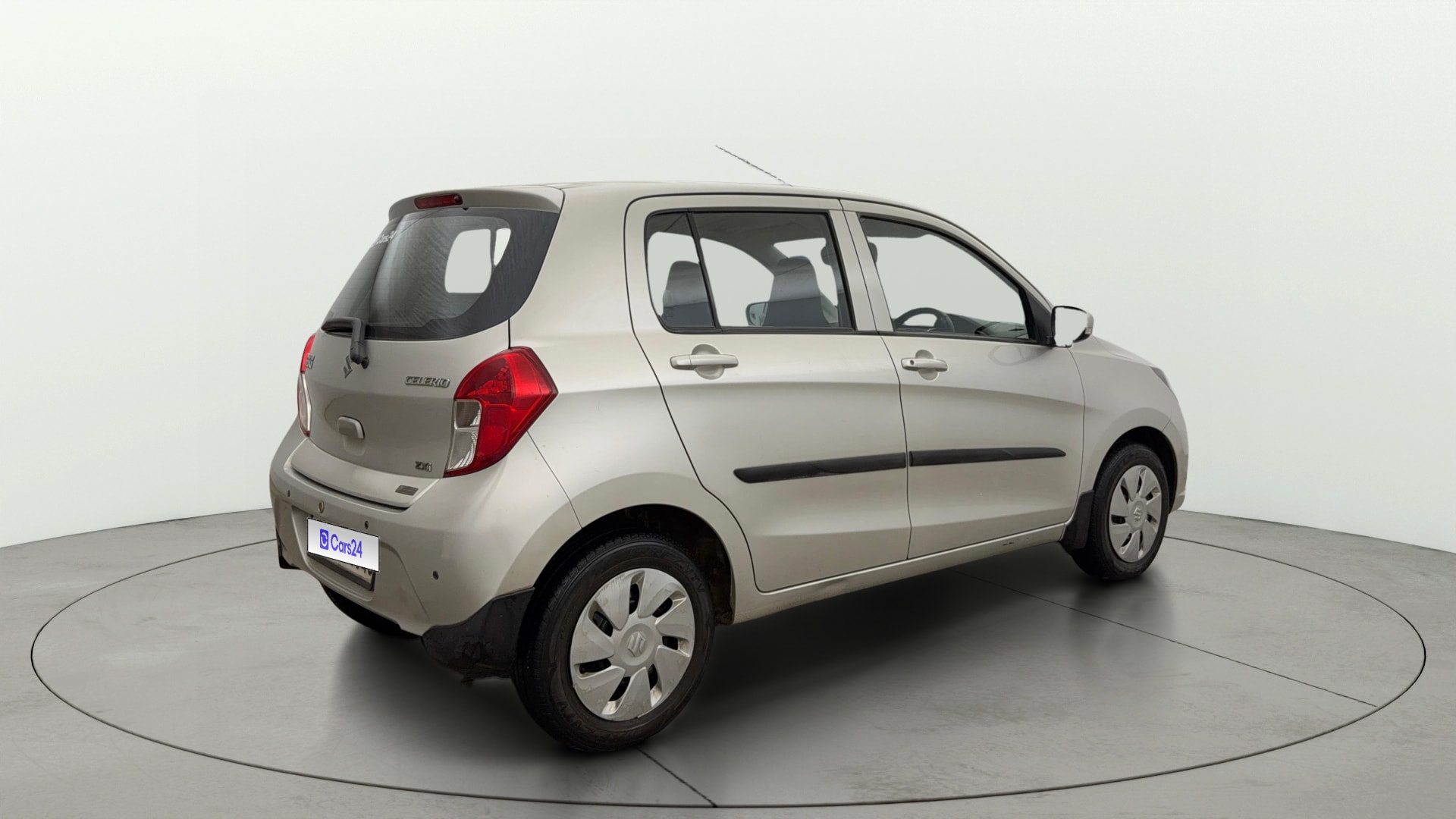View 2018 Maruti Suzuki 1000 Base Variant Image 43 Used 2018 Maruti Suzuki 1000 Base Variant Image 43