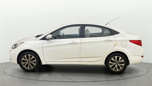 View Hyundai Fluidic Verna Image 5 Used Hyundai Fluidic Verna Image 5