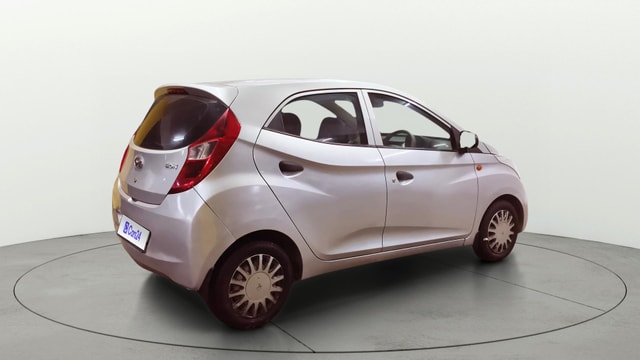 View Hyundai EON Image 41 Used Hyundai EON Image 41