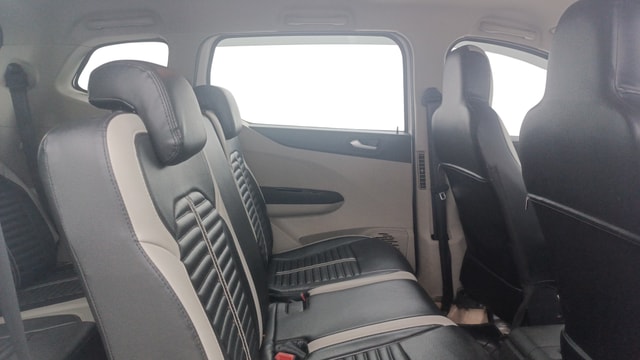 View Renault Triber Image 36 Used Renault Triber Image 36