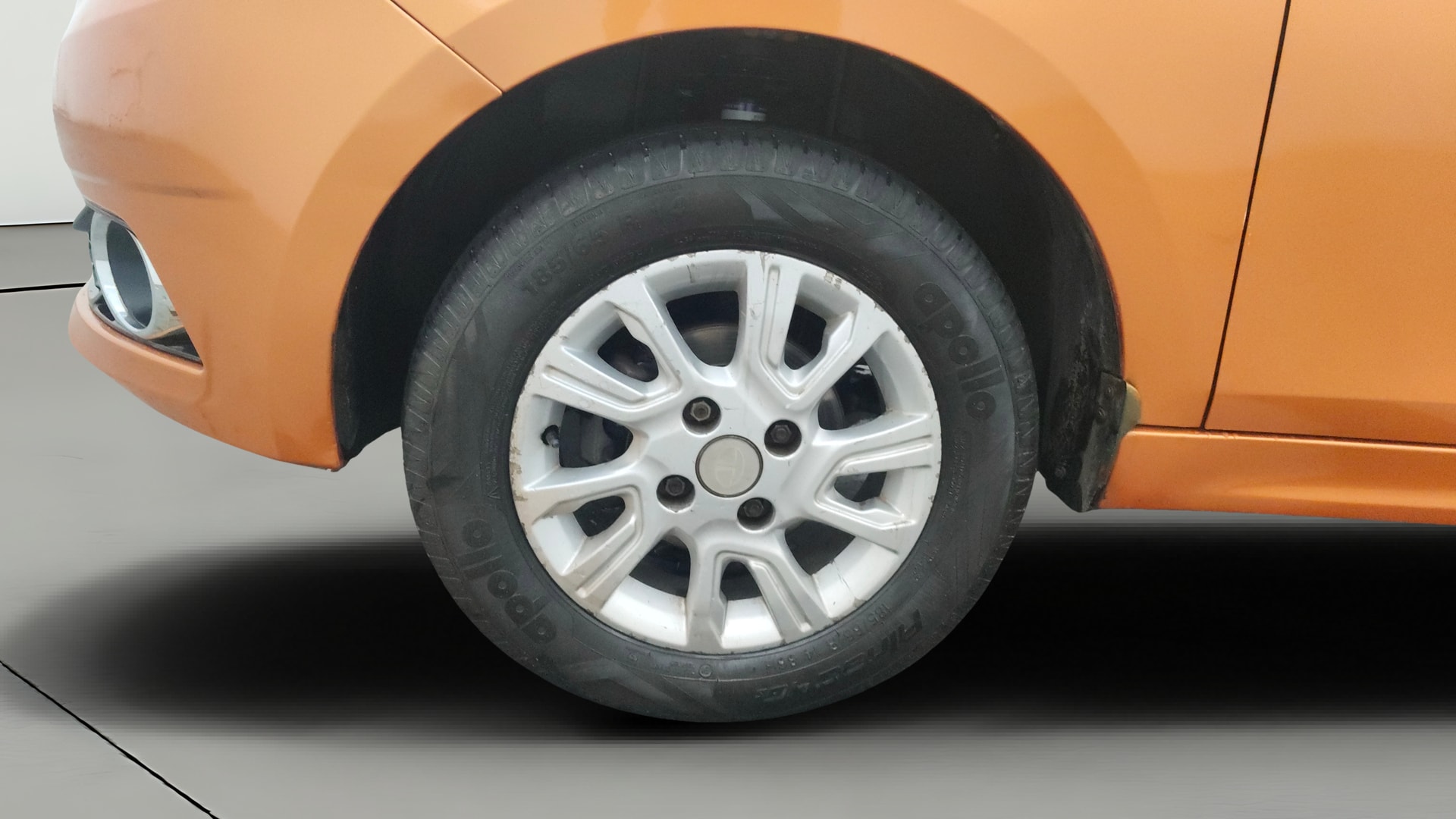 View 2016 Tata Tiago Revotorq XB Image 27 Used 2016 Tata Tiago Revotorq XB Image 27