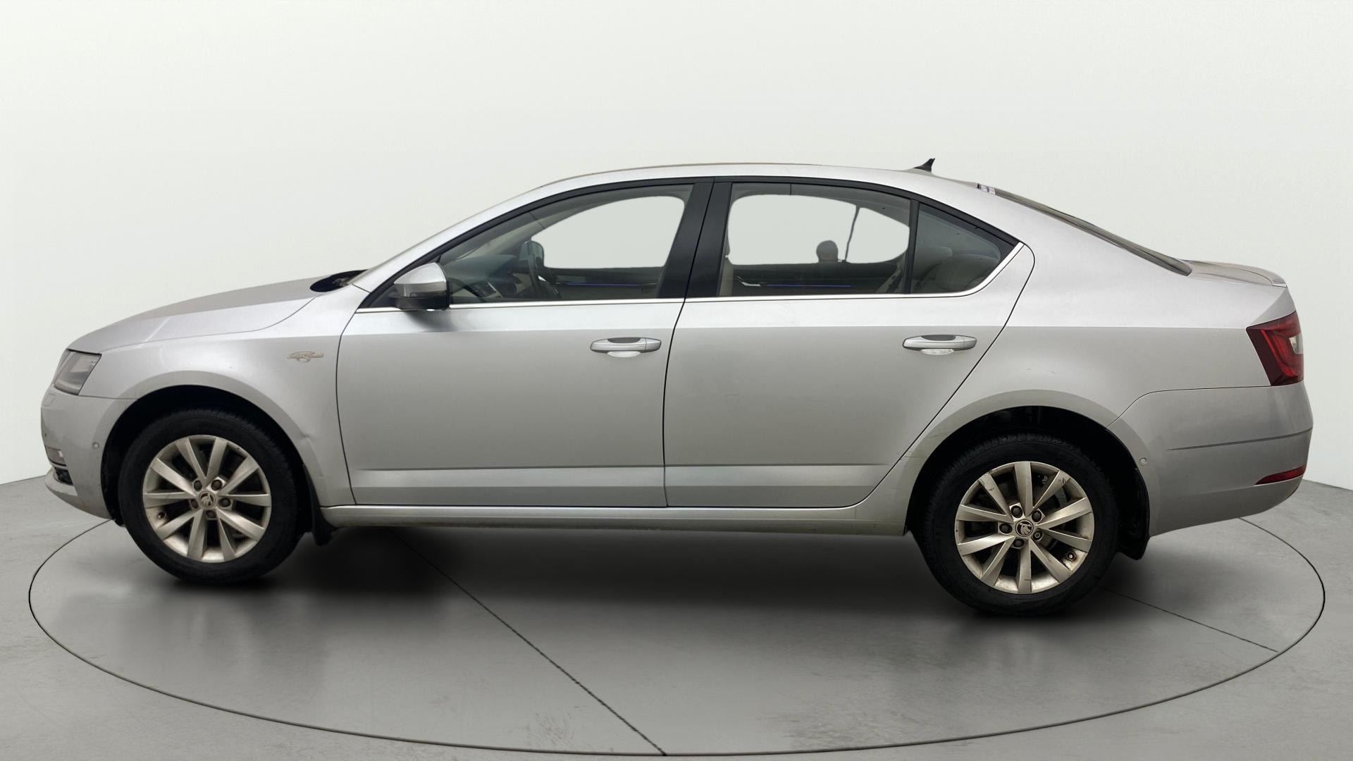View 2017 Skoda Octavia 1.8 Style Plus TSI AT Image 26 Used 2017 Skoda Octavia 1.8 Style Plus TSI AT Image 26