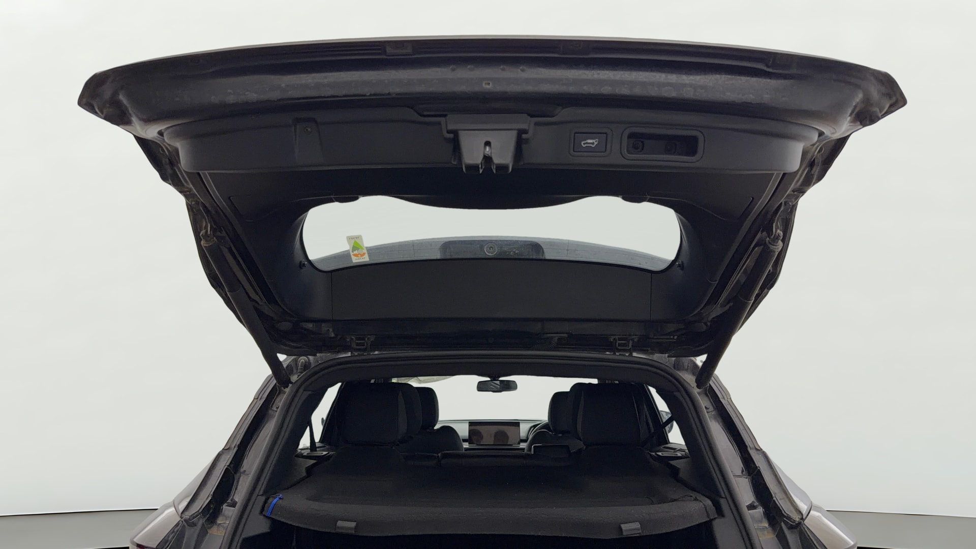 View 2023 Tata Harrier XE Image 32 Used 2023 Tata Harrier XE Image 32