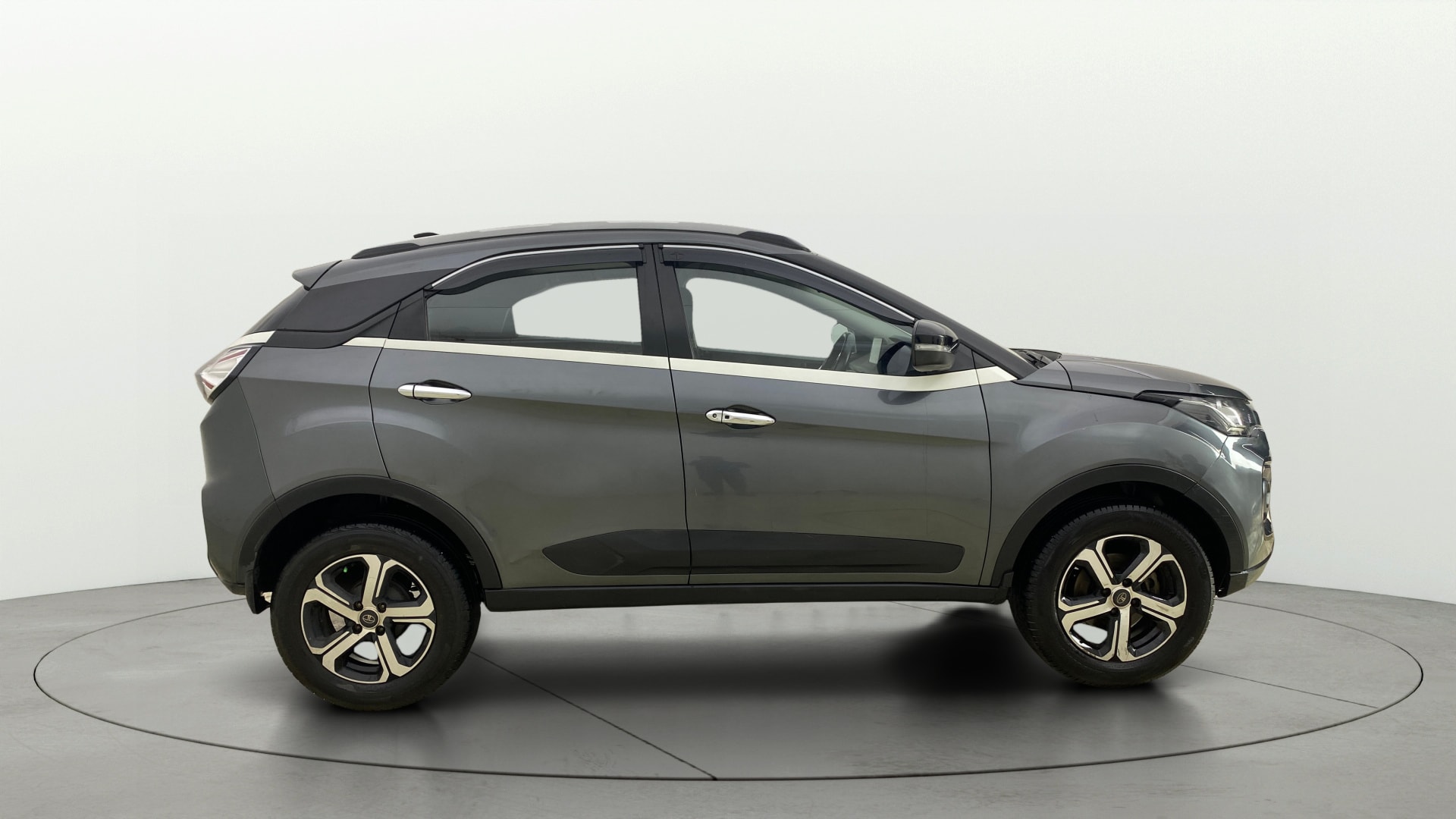 View 2021 Tata Nexon Revotron XE Image 28 Used 2021 Tata Nexon Revotron XE Image 28